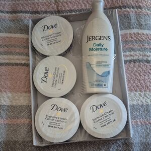 Intensive-Cream and Jergens Daily Moisture Set